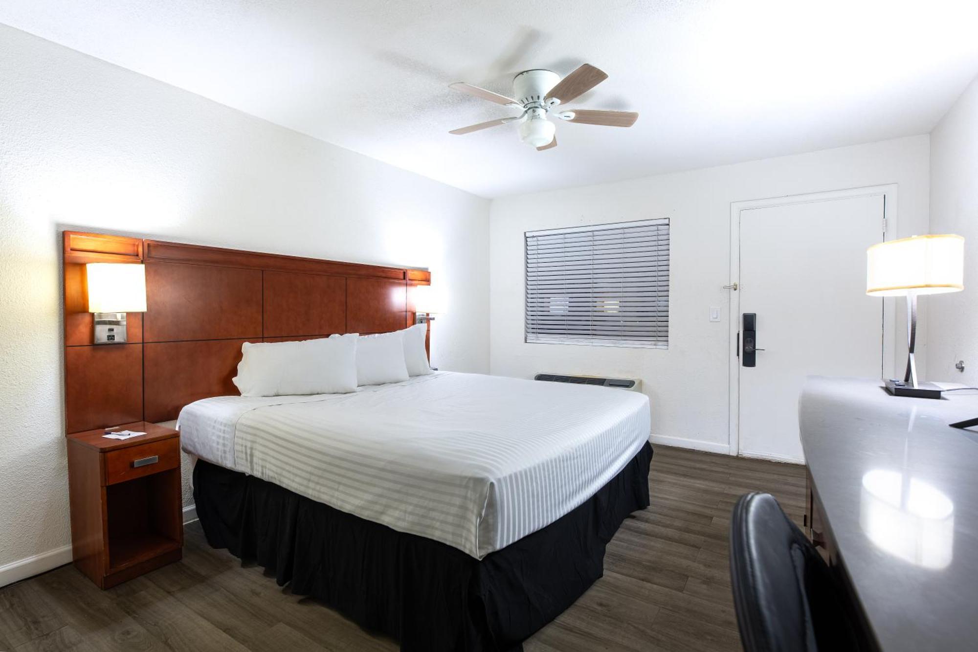 Travelodge By Wyndham Parker Kültér fotó